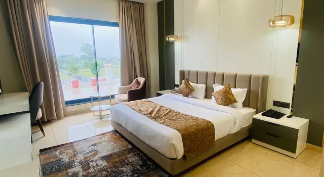 Люкс The Holy Awadh Hotel