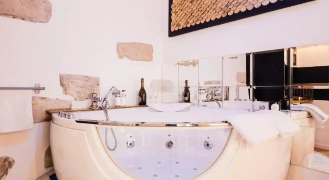 Люкс Les Précieuses Suites & Spa I