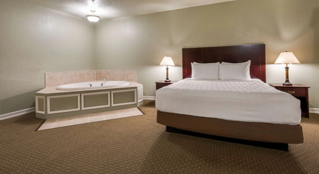 Двухместный номер Standard с балконом Best Western Plus Bayshore Inn
