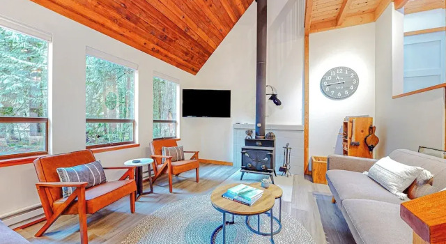 Forested 4 BR w/ Games, Fire Pit & Wood Stove, Prenota Hotel Warnick Stati Uniti
