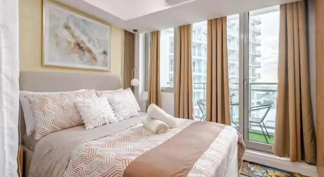 Dessa'sCrib Apartment by Azure 1BR, Varaa Huoneisto Paranaque Metro Manila