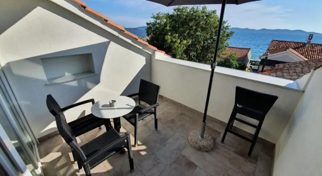 Апартаменты Rustic House Diklo 20m from the sea
