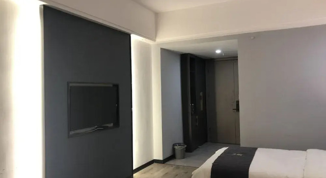 Heqi Hotel