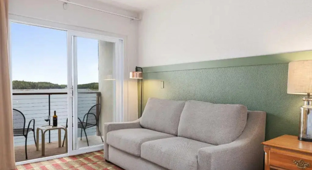 Номер Standard Ocean Gate Inn