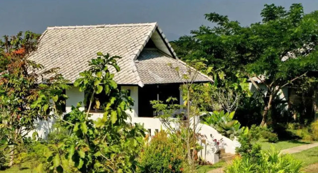 Вилла Standard Baan Chai Thung Resort