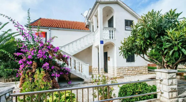 Апартаменты с видом на море Apartment Nada