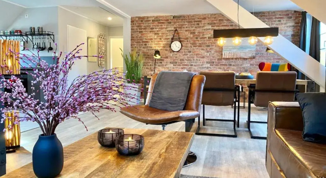 Апартаменты с балконом Schöne Ferienwohnungen teilweise mit Dachterrasse im Herzen von Itzehoe
