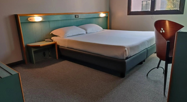Stay Hotel