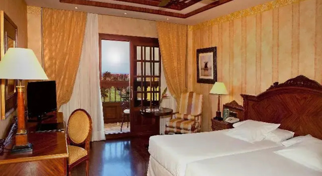 Номер Standard с балконом Elba Palace Golf Boutique Hotel
