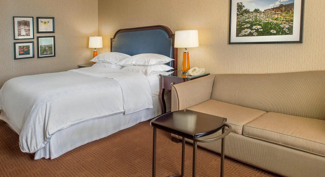 Двухместный номер Standard Sheraton Westport Plaza