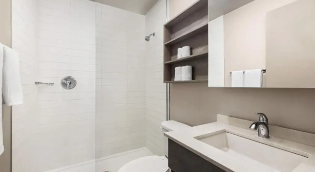 Номер Business Microtel Inn & Suites by Wyndham Dorval