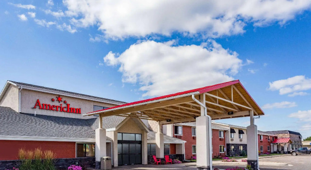 Двухместный люкс c 1 комнатой AmericInn by Wyndham Virginia