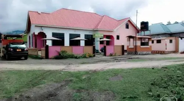 Baobab Bar And Lodge
