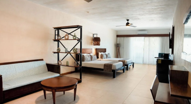 Семейный номер Standard с балконом The Mint Resort Isla Mujeres