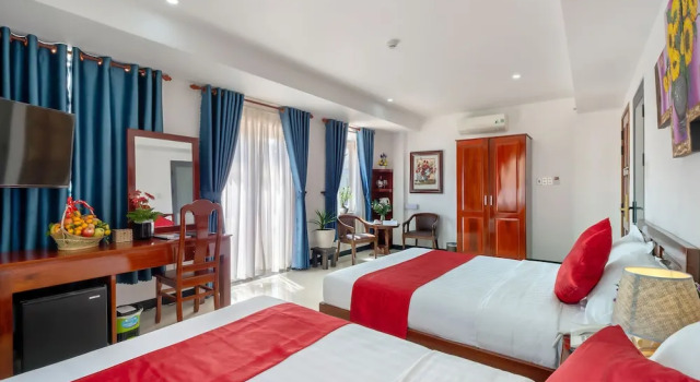 Семейный номер Standard с балконом и с видом на город Gioan Boutique Villa