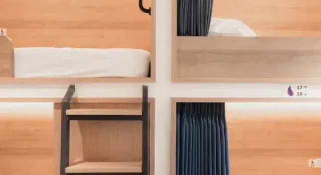 Кровать в общем номере (женский номер) Yummyhill hostel