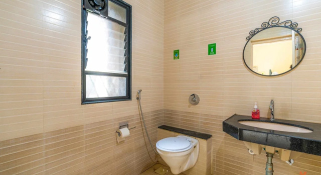 Кровать в общем номере (женский номер) Zostel Pune, Viman Nagar
