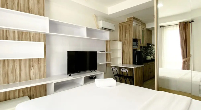 Homey And Compact Studio At Azalea Suites Apartment, Rezervovat Apartmán Cikarang West Java