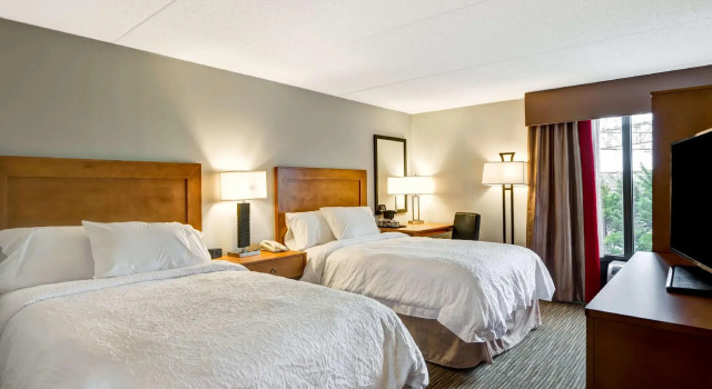 Четырёхместный номер Standard Hampton Inn Norfolk-Naval Base