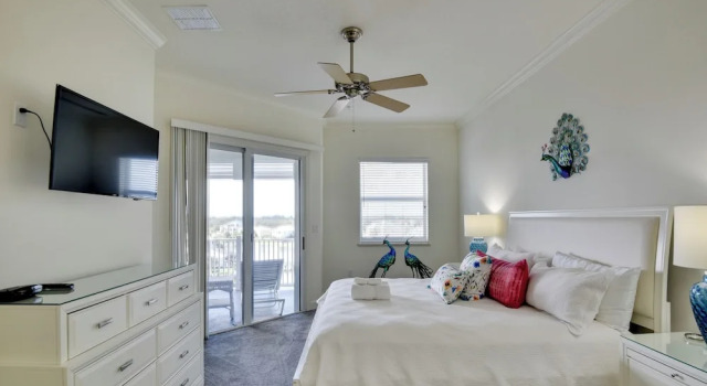 Spacious Palm Coast Condo: Balcony, Beach Access!, Забронировать Апартаменты/квартира Палм-Кост штат Флорида, рядом с Парк Jungle Hut Road