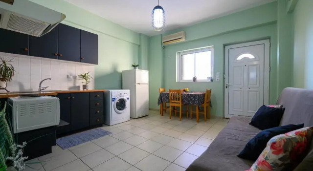 Rea Apartment " 1 minute from the beach ", Забронировать Апартаменты/квартира Апартаменты периферийной единицы Мессения, Апартаменты/квартира
