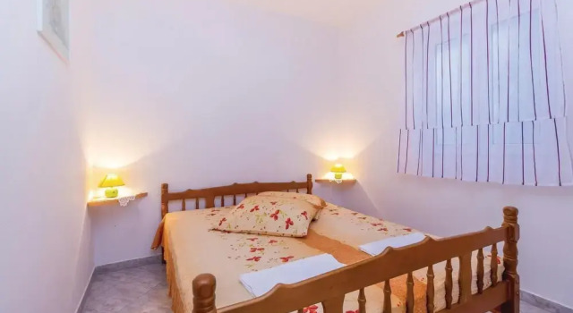 Stunning Home in Novi Vinodolski With Wifi and 4 Bedrooms
