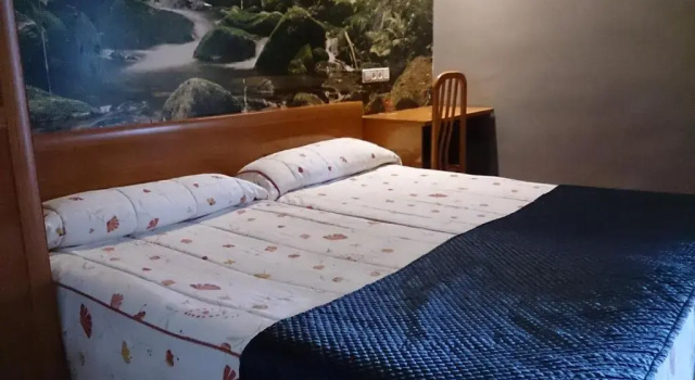 Двухместный номер Standard Isis de Cuenca Alojamiento Superior especial para Moteros con Piscina