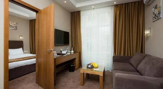 Crystal Hotel, Book Hotel Pecherskyj Kyiv