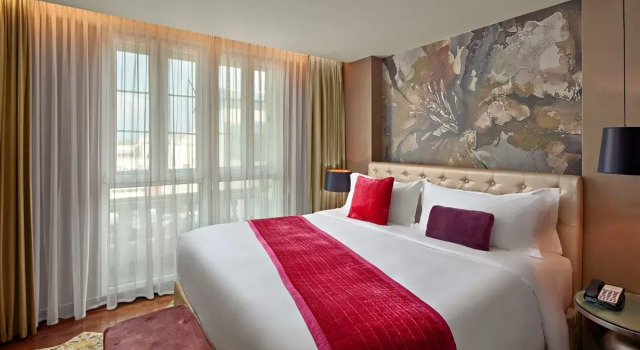Двухместный люкс L'Opera с видом на оперный театр Hotel de lOpera Hanoi - MGallery