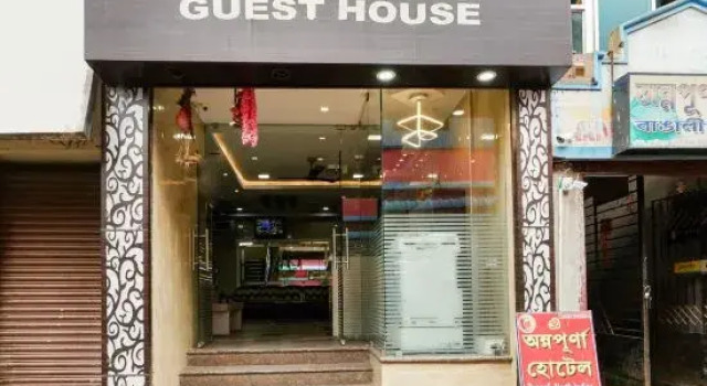 Ulo Akash Inn