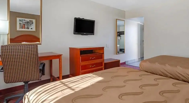 Четырёхместный люкс Quality Inn & Suites Goodyear - Phoenix West