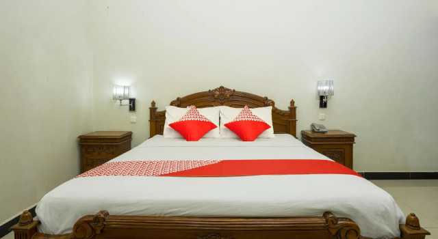 Люкс OYO 1005 Hotel Kumala