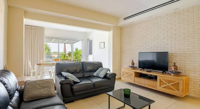 Gugel Waves Seaview 4BR Family Aparts, Забронировать Апартаменты/квартира Нагария 