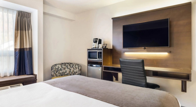 Microtel Inn & Suites by Wyndham Mont Tremblant, Rezervovat Hotel Vesnice a turistické středisko Mont-Tremblant 