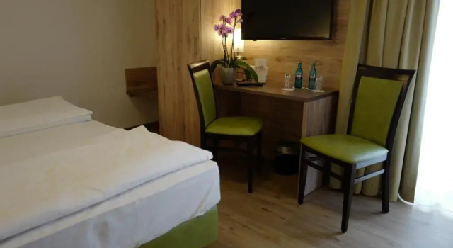 Hotel Gasthof Stern, Rezerwuj Hotel Gersthofen Romantic Road