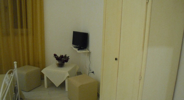 Hotel Reverse