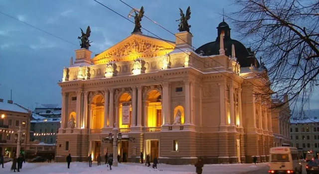 Romantic apartment near Opera with Air-conditioning, Забронировать Апартаменты/квартира Апартаменты Львова, рядом с Музей этнографии и художественного промысла, Апартаменты/квартира