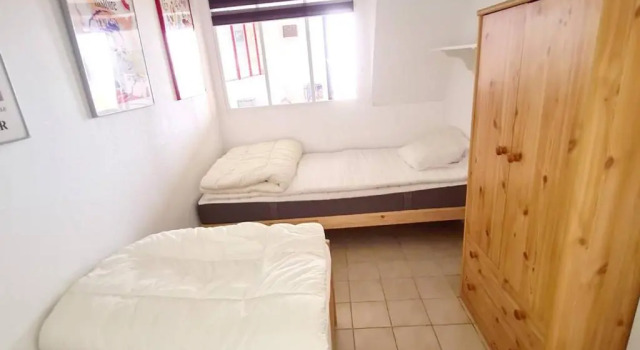 Appartement Six-Fours-les-Plages, 3 pièces, 4 personnes - FR-1-316-73, Забронировать Апартаменты/квартира Отели Сис-Фур-Ле-Плаж с парковкой, Парковка
