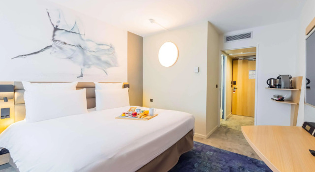 Mercure Paris Massy Gare TGV