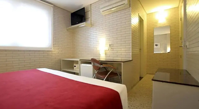 Номер Deluxe Hotel Confiance Soho Batel