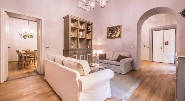 Stunning Apt 5min Walk To Duomo, Забронировать Отель Дуомо Флоренция, рядом с Площадь Кафедрального собора