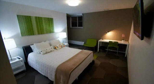 Двухместный номер Deluxe HI Calgary City Centre - Hostel
