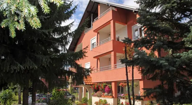 Apartments Bečić