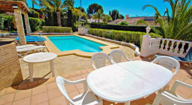 Коттедж Kathrin - beautiful little house in pretty grounds with lovely views in Benissa