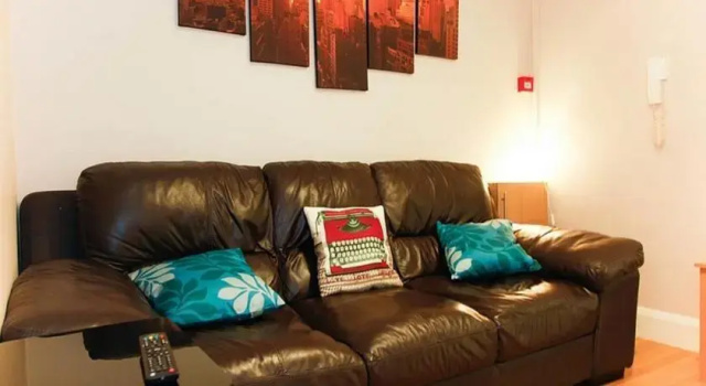 2 Bed Zone 1 Central London, Забронировать Апартаменты/квартира Апартаменты Лондона, рядом с Церковь Сент-Ведаст на Фостер-лейн, Апартаменты/квартира
