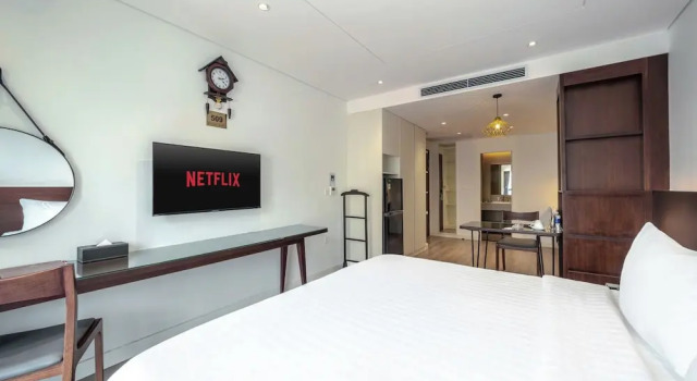 Люкс Deluxe A25 Premium Hotel - 18 Nguyen Hy Quang