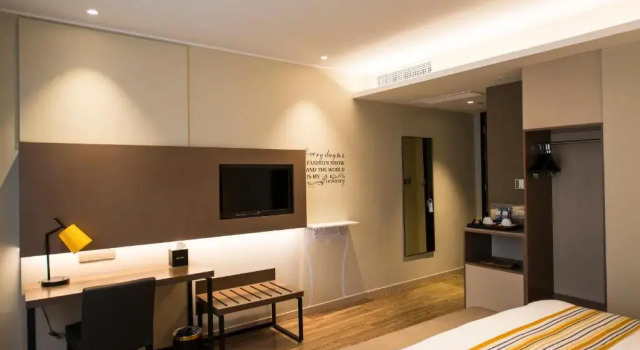 Номер Business Home Inn Plus Suzhou Wujiang Fenhu Luxin Avenue