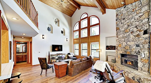 Snowpeak House 4 Bedrooms 3.5 Bathrooms Home