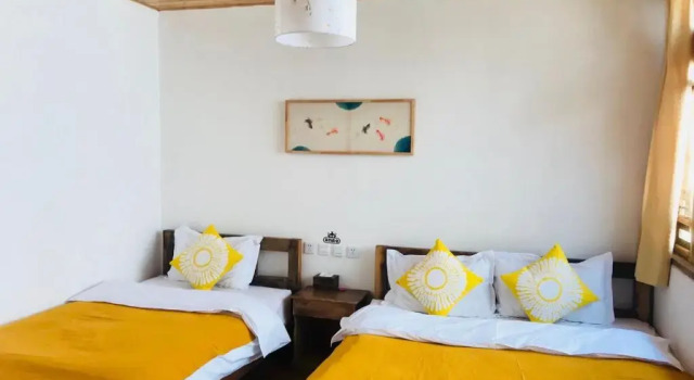 Семейный номер Standard Tourist Courtyard Hotel
