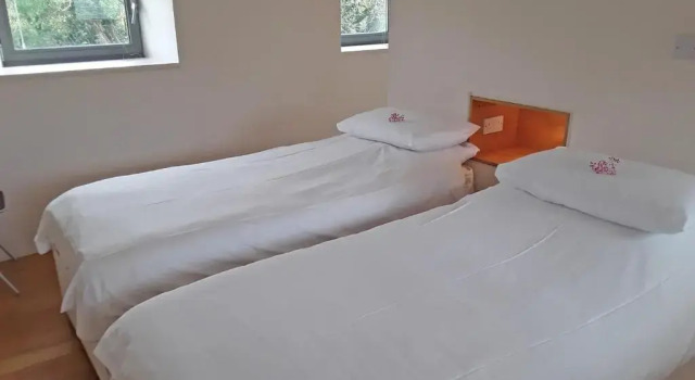 Kinvara Suites 2, Prenota Hotel Kinvara 